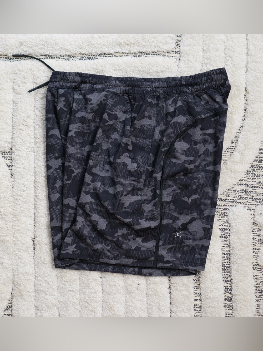 Lululemon shorts large